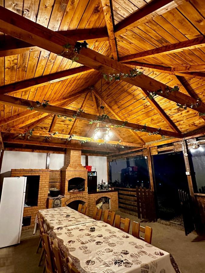 A-Frame Bucovina- Paradis Bucovinean Capu Cimpului Екстер'єр фото