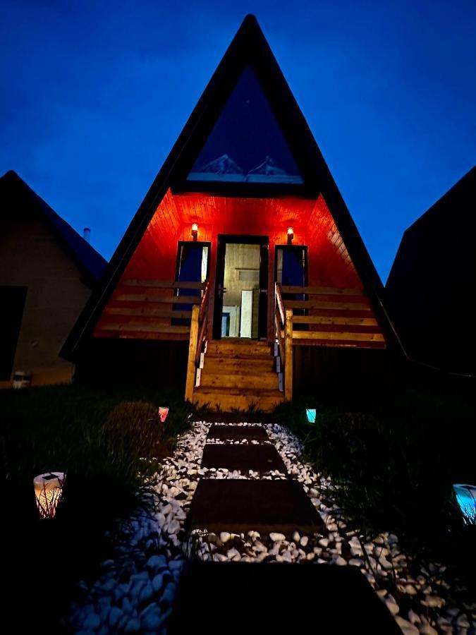 A-Frame Bucovina- Paradis Bucovinean Capu Cimpului Екстер'єр фото